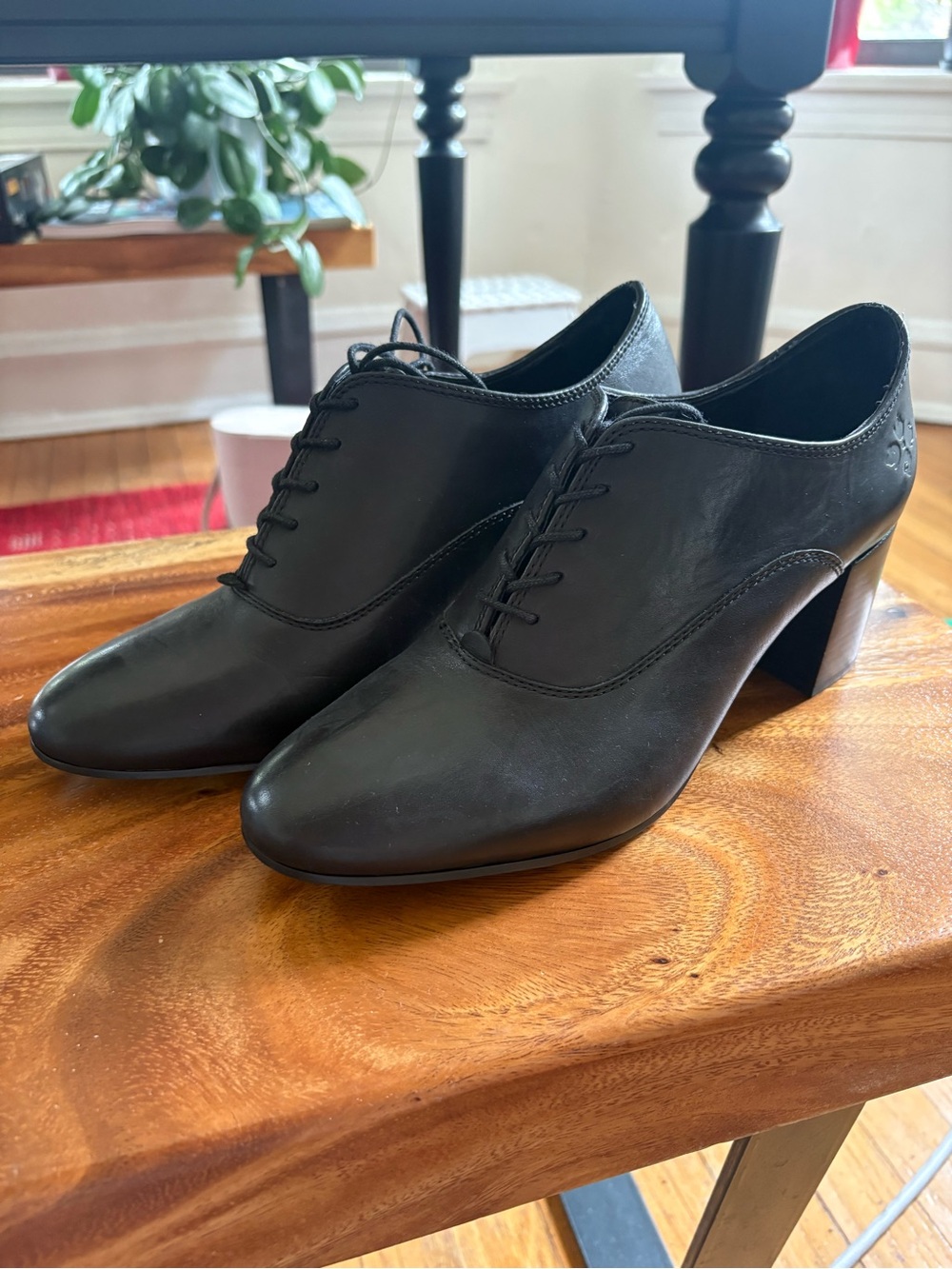 NEW Patricia Nash Oxford black leather heels